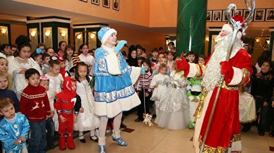 Ёлка в театре кукол Зазеркалье