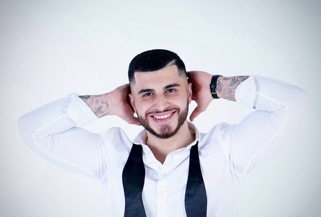 Певец турал эверест биография кто по нации — pic 2