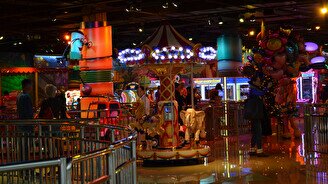 Новогодний Цирк от развлекательного парка Funky Town и аквапарка Hawaii