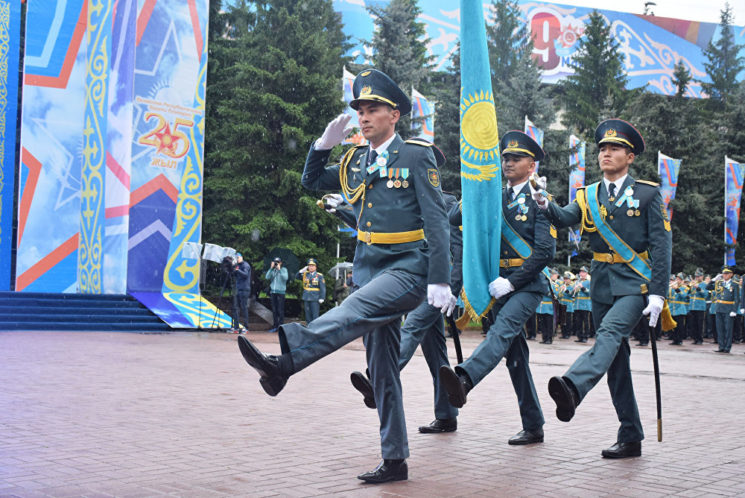 7 мая праздник в казахстане фото