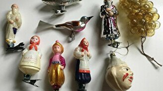 Выставка "Стеклянные игрушки из фондов Музея Зеленограда"