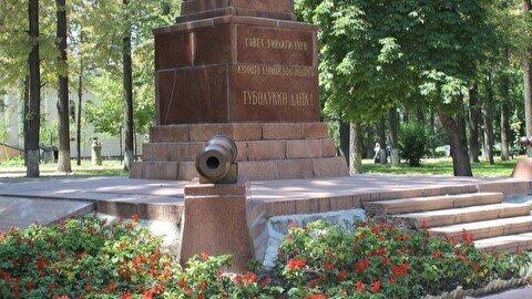 История памятника Красногвардейцам