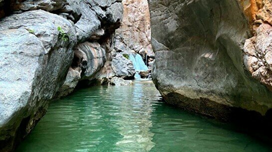 Поездка в пещеру Акмечеть, родники Теректi аулие, купалка в речке Боралдай и водопад Туттыбулак