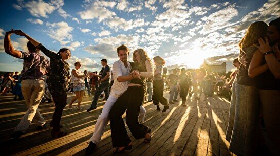 Летние вечера в Abu Dhabi Plaza