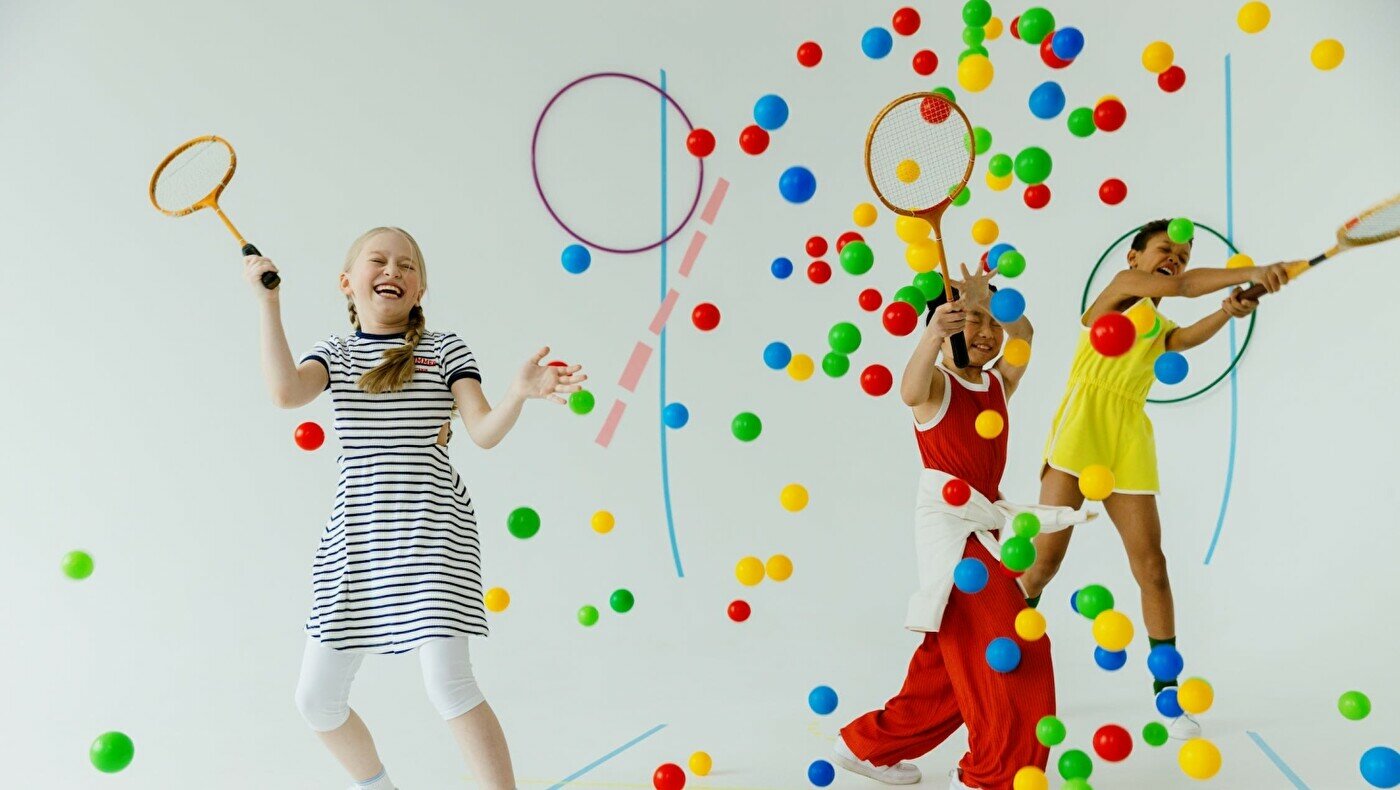 Flexible оның қынапшасын жалайды