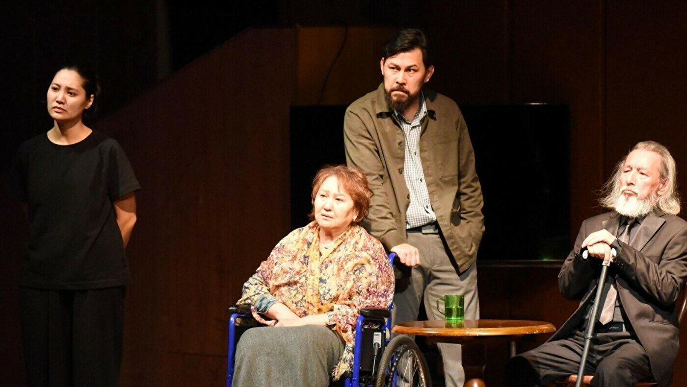 Қауырсын порно видео Беті порно