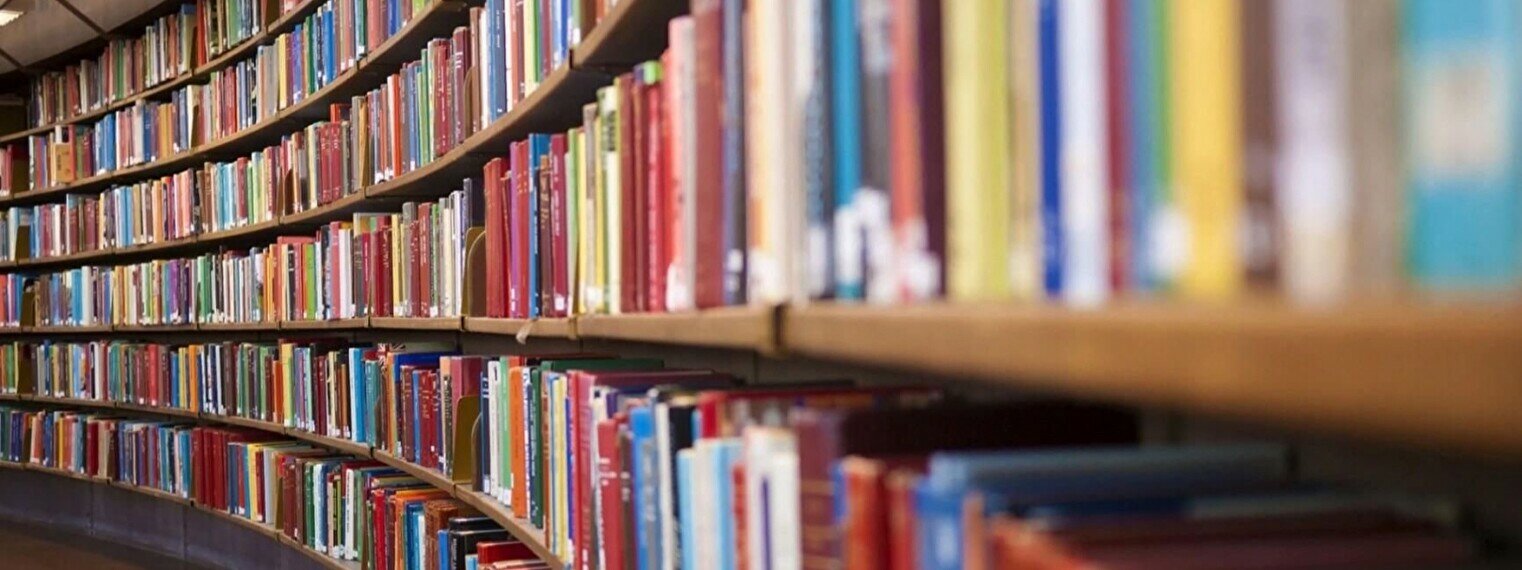 Книгофил. Библиотека м. Библиотека Бишкек. Библиотеки Кыргызстана в картинках.