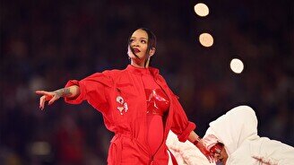 Double tribute Alicia Keys & Rihanna
