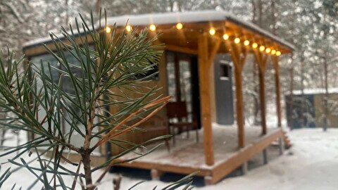 Красивые домики и глэмпинги в Боровом для зимнего отдыха