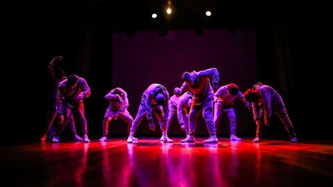 Где научиться современным танцам в Астане?