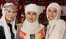 Выставка дизайнеров мусульманской одежды