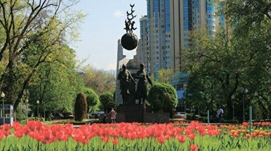 Центральный сквер Алматы