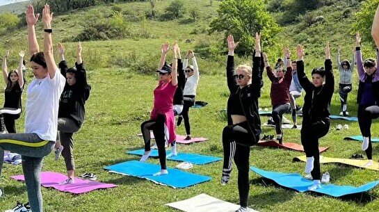Фитнес-йога на природе с Harmony Travel