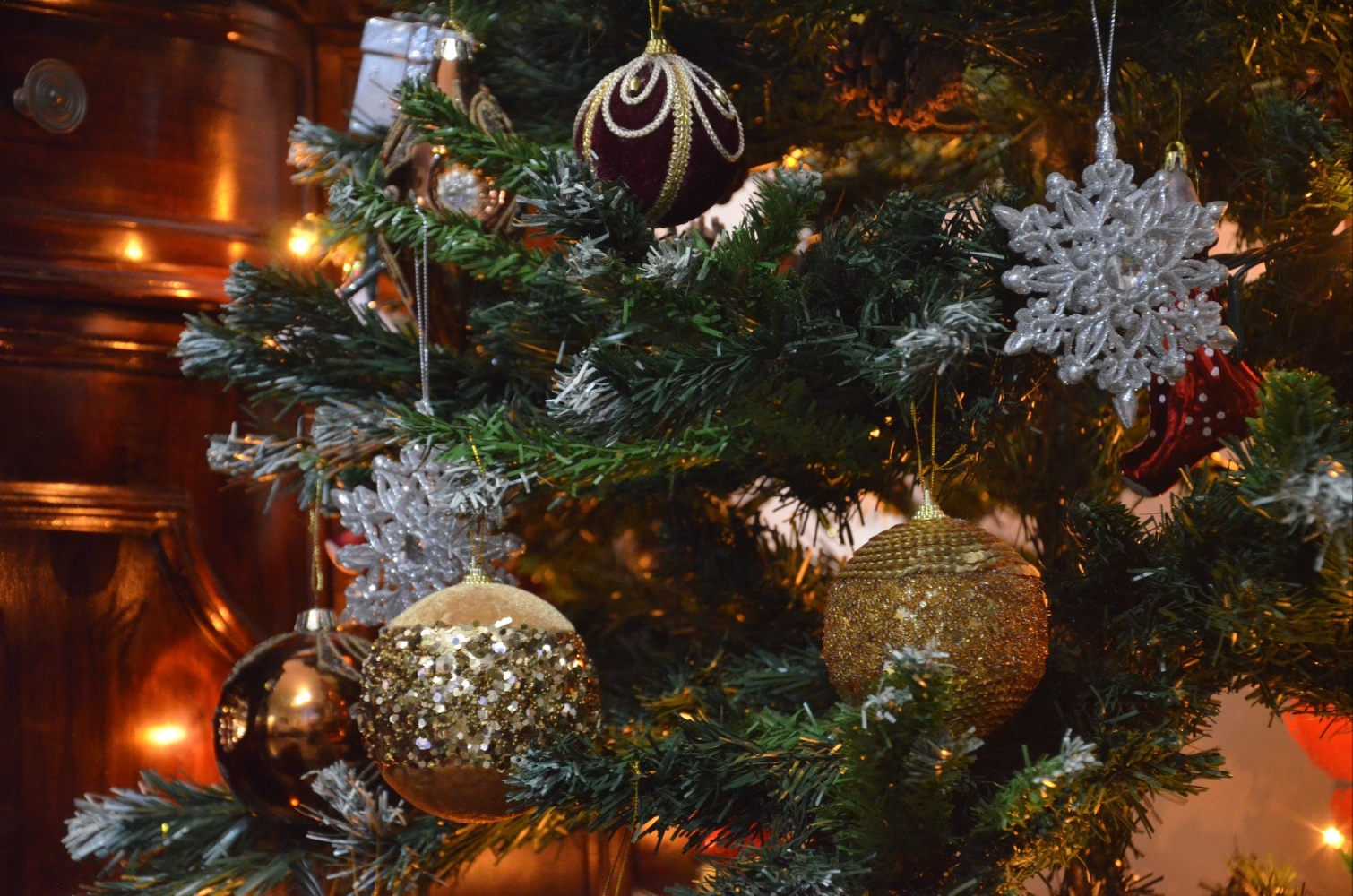 После боя курантов: новогодние елки, на которые можно сходить в январе