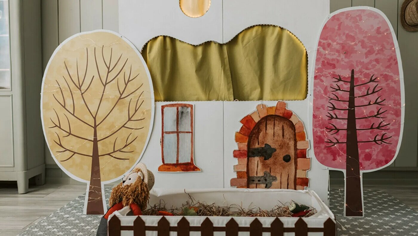 Кішкентай қызды үлкен және қалың әтеш алады