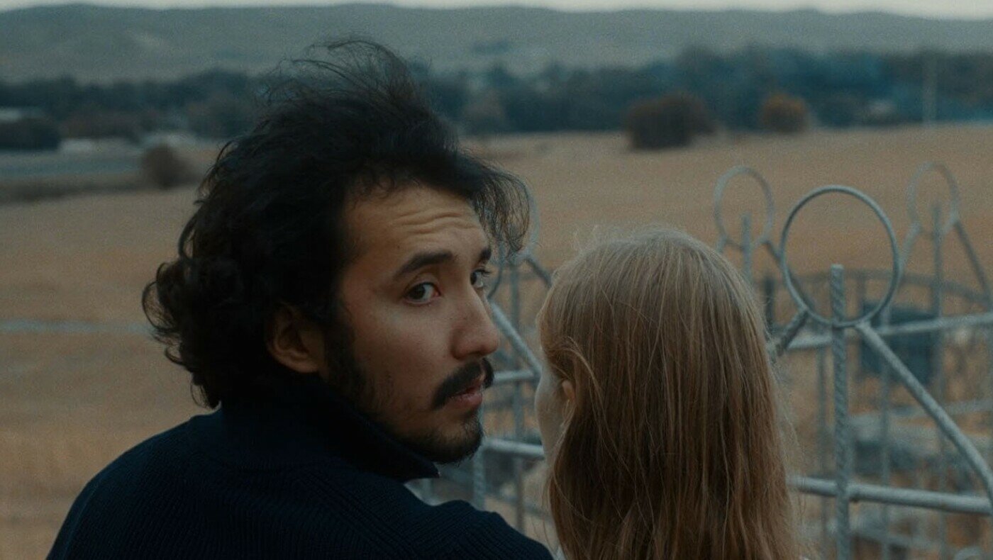 Төрт адам бір уақытта Үлкен қара қаншықтар