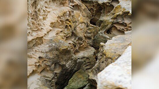 Тур «Ыбык (Ажурный каньон) и Караман Ата»