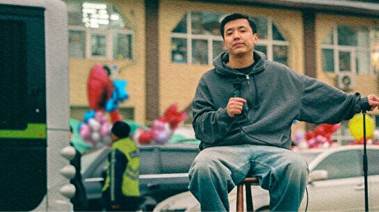 Импровизационный стендап-концерт Мадияра Нурманбетова в Караганде