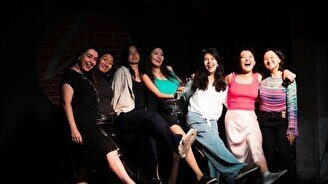 Женский стендап на английском: EnglishComedyKz и ComedyPoint