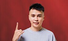 Аңсаған Садирханов: жеке стендап тур Ақтауда