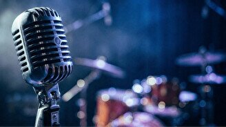 Live Vocal в исполнении Аиды в Baoli