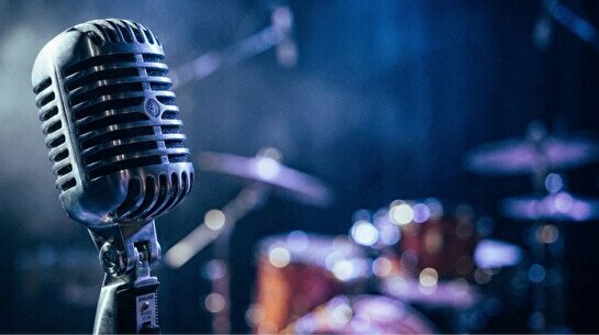 Live Vocal в исполнении Аиды в Baoli