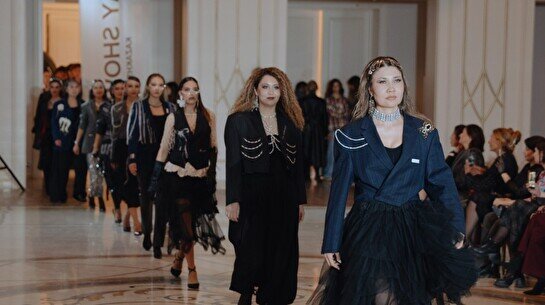Показ мод Runway Show Kz